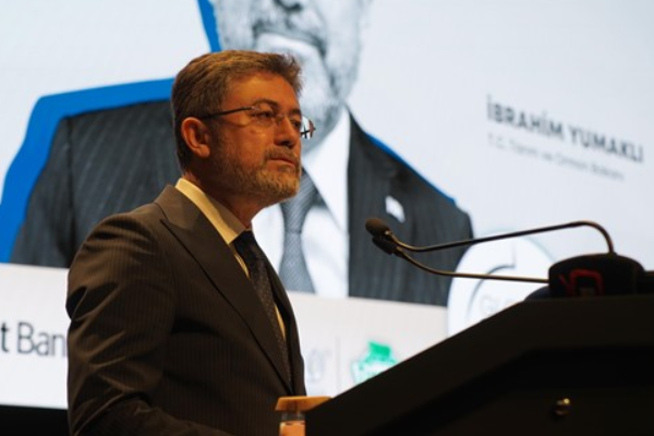 Orman Genel Müdürlüğü’ne ait yangın söndürme uçağının Hırvatistan’ın Senj kenti