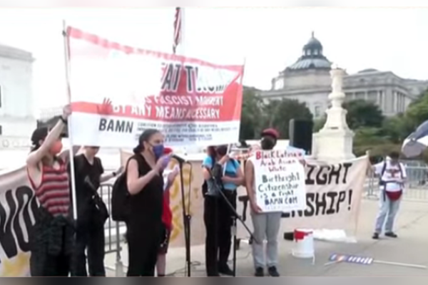 Washington, 6 Aralık (Hibya) - ABD Yüksek Mahkemesi, ABD'de doğan