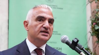 Kültür ve Turizm Bakanı Mehmet Nuri Ersoy, Cumhurbaşkanlığı Millet Kütüphanesi’nde