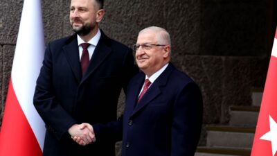 Milli Savunma Bakanı Yaşar Güler, Ankara’ya resmi bir ziyaret gerçekleştiren