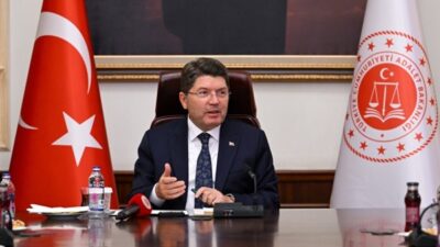 Adalet Bakanı Yılmaz Tunç, Bartın Üniversitesi Rektörü Prof. Dr. Ahmet