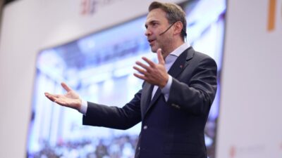 Enerji ve Tabii Kaynaklar Bakanı Alparslan Bayraktar,  Adalet ve