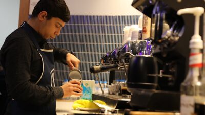 Bursa Büyükşehir Belediyesi tarafından hayata geçirilen istihdam projesiyle özel gereksinimli