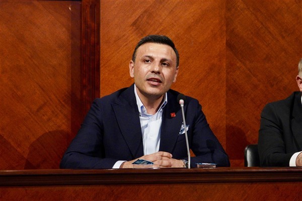 Cumhuriyet Halk Partisi (CHP) İstanbul İl Başkanı Özgür Çelik, Tayfun