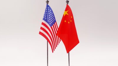 Çin Başbakan Yardımcısı He Lifeng, dün ABD Hazine Bakanı Scott