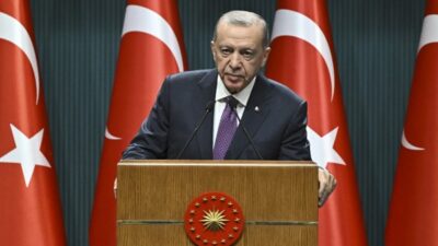 Cumhurbaşkanlığı İletişim Başkanlığı, Cumhurbaşkanı Recep Tayyip Erdoğan'ın Türkmenistan’da Pakistan Başbakanı