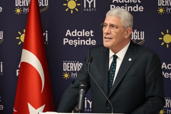 İYİ Parti Genel Başkanı Müsavat Dervişoğlu, Gazi Mustafa Kemal Atatürk’ün