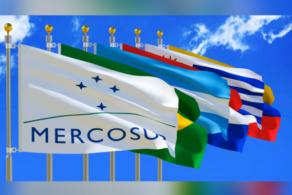 Brüksel, 12 Aralık (Hibya) - Politico'nun haberine göre, Fransa, AB'nin