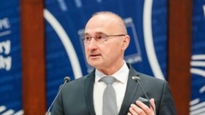 Brüksel, 15 Aralık (Hibya)-Hırvatistan Dışişleri Bakanı Gordan Grlic Radman, Brüksel’de