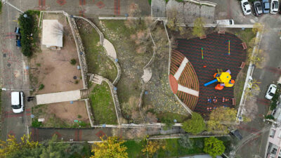 Buca Belediyesi tarafından Yaylacık Mahallesi’nde bulunan Merdivenli Park’ta yenileme çalışmaları