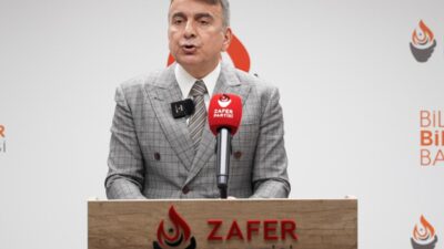 Zafer Partisi Sözcüsü Azmi Karamahmutoğlu, partisinin haftalık olağan basın toplantısında