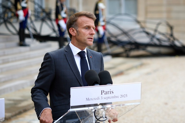 Paris, 24 Aralık (Hibya)- Fransa Cumhurbaşkanı Emmanuel Macron, Eski İç