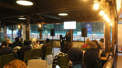 Sapanca Belediyesi Havuz Kafe'de düzenlenen "Sağlıklı Beslenme Söyleşisi” vatandaşların katılımıyla