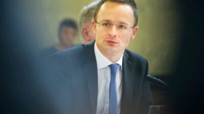 Budapeşte, 15 Aralık (Hibya)-Macaristan Dışişleri ve Ticaret Bakanı Peter Szijjarto,