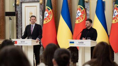 Kiev, 20 Aralık (Hibya)-Ukrayna Devlet Başkanı Volodimir Zelenski, Ukrayna ile