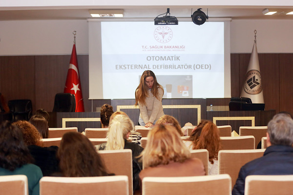 Yenimahalle’de çalışanlara, temel sağlık bilgisinin artırılması ve ilk yardım becerilerinin