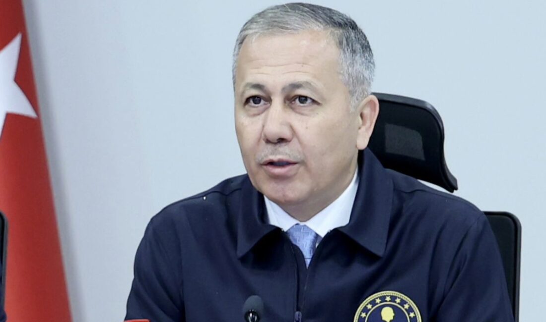 İçişleri Bakanı Ali Yerlikaya, 52 ilde eş zamanlı düzenlenen operasyonlarda
