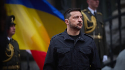 Kiev, 25 Aralık (Hibya)- Ukrayna Devlet Başkanı Volodimir Zelenski, Pavlo