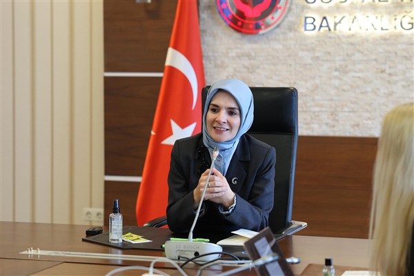 Aile ve Sosyal Hizmetler Bakanı Mahinur Özdemir Göktaş, Tunceli’de yaşanan