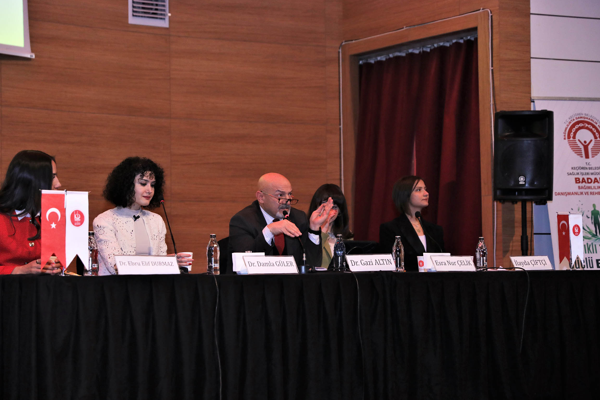 Keçiören Belediyesi, bağımlılıkla mücadele çalışmaları kapsamında 12–18 yaş arası genç