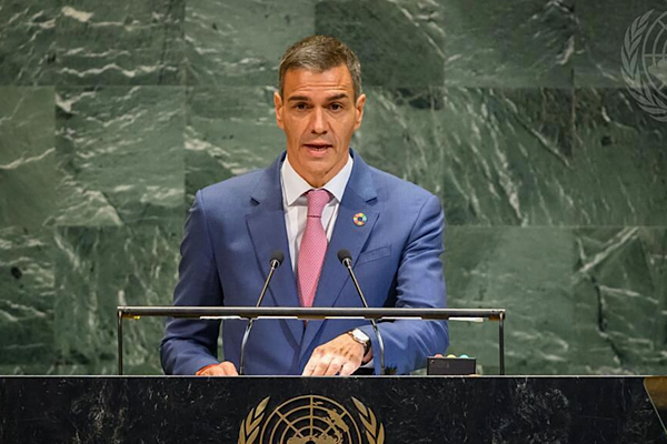 Madrid, 18 Ocak (Hibya)-İspanya Hükümet Başkanı Pedro Sanchez, Katalonya Hükümeti