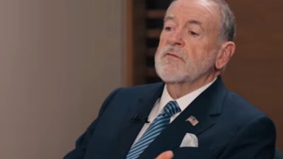 Stockholm, 21 Şubat (Hibya) - ABD'nin İsrail Büyükelçisi Mike Huckabee,