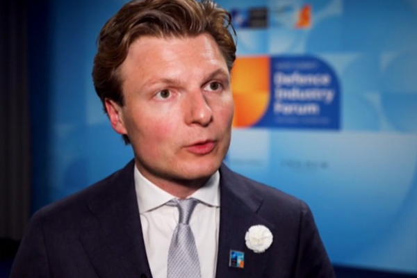 Brüksel, 13 Şubat (Hibya)-Hollanda Savunma Bakanı Ruben Brekelmas, Hollanda,  Birleşik