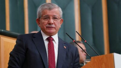 Gelecek Partisi Genel Başkanı Ahmet Davutoğlu, Ramazan ayının ilk sahurunda