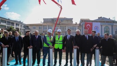 Düzce Belediyesi’nin cami-meydan-çarşı konseptiyle projelendirdiği Cedidiye Kent Meydanı Projesi’nin ikinci