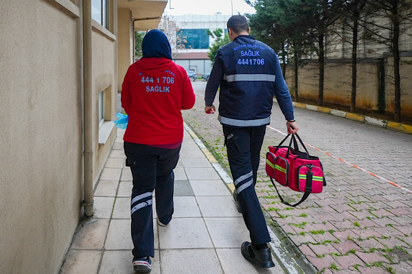 Maltepe Belediyesi tarafından, hastanelere gitmeye sağlık durumu elverişli olmayan vatandaşlara