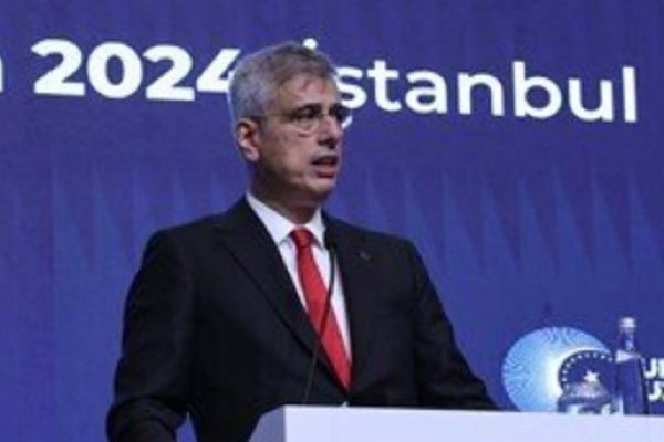 Sağlık Bakanı Kemal Memişoğlu, Sigara Bırakma Polikliniklerine başvuruların geçen yıla göre