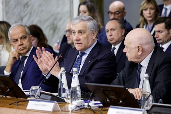 Roma, 22 Şubat (Hibya)-İtalya Dışişleri Bakanı Antonio Tajani, Avrupa Birliği