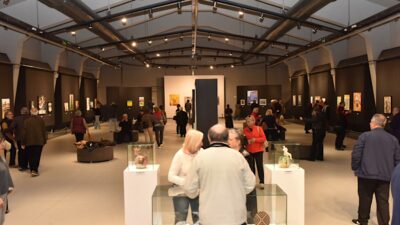 Güzel Sanatlar Derneği (GÜSAD) tarafından düzenlenen ve Kepez Belediyesi’nin ev sahipliği yaptığı