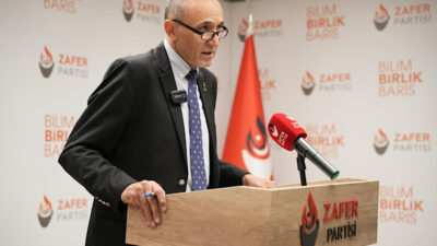 Zafer Partisi Ekonomi Politikalarından Sorumlu Genel Başkan Yardımcısı Fikret Artan,