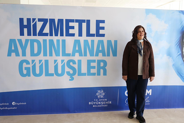Aydın Büyükşehir Belediye Başkanı Özlem Çerçioğlu, Aydın merkezde hizmete başlayan