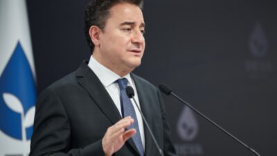 DEVA Partisi Genel Başkanı Ali Babacan, İzmir’de yerel basın ve