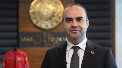 Sanayi ve Teknoloji Bakanı Mehmet Fatih Kacır, Bayraktar K2 Kamikaze