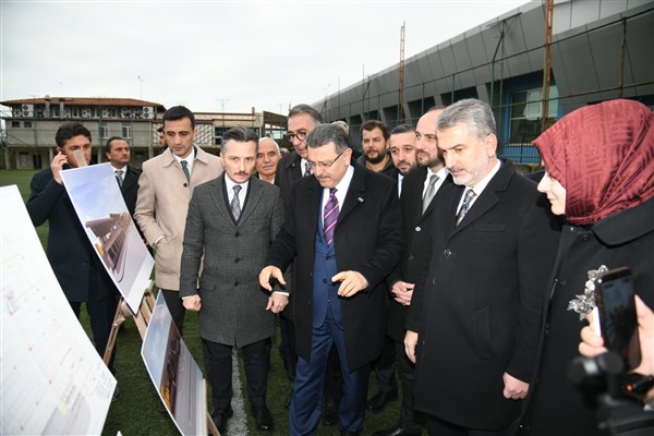 Trabzon Büyükşehir Belediye Başkanı Ahmet Metin Genç, Ramazan ayı kapsamında