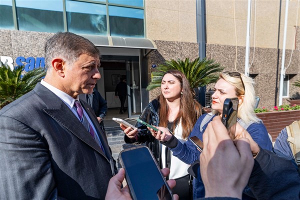 İzmir Büyükşehir Belediye Başkanı Cemil Tugay, Alsancak’ta bulunan tarihi Elektrik