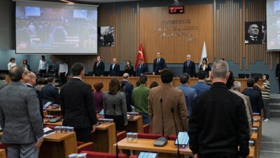 İzmir Büyükşehir Belediyesi’nin mart ayı meclis toplantısında, Vakıflar Genel Müdürlüğü