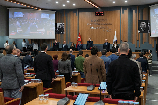 İzmir Büyükşehir Belediyesi’nin mart ayı meclis toplantısında, Vakıflar Genel Müdürlüğü