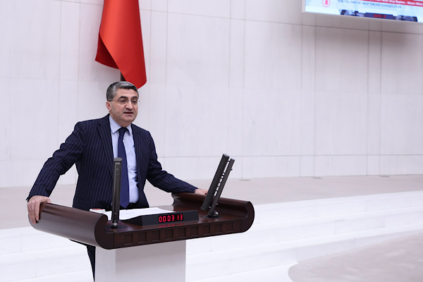 DEVA Partisi Genel Başkan Yardımcısı ve Mersin Milletvekili Mehmet Emin