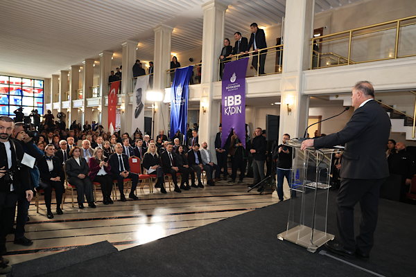 İstanbul Büyükşehir Belediyesi (İBB) ile 17 ilçe belediyesi arasında Kadın