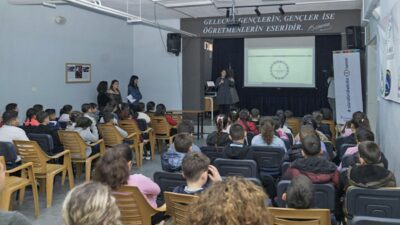 İzmir Büyükşehir Belediyesi’nin “Yerelde İklim Eylemi ve Çocuk Sempozyumu” kapsamında,