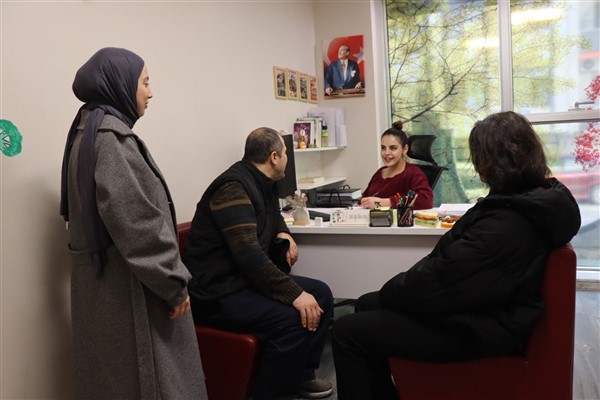 İzmit Belediyesi, 8 Mart Dünya Emekçi Kadınlar Günü dolayısıyla kadın