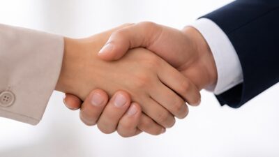 Brüksel, 16 Mart (Hibya)- Avrupa Parlamentosu Başkanı Roberta Metsola, Londra