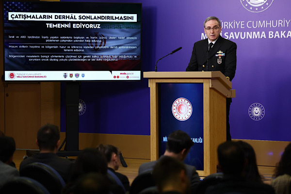 Milli Savunma Bakanlığı (MSB), sosyal medyada paylaşılan İran’dan Türkiye’ye kitlesel