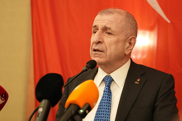 Zafer Partisi Genel Başkanı Ümit Özdağ, Gaziantep’te düzenlenen iftar programında