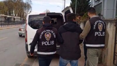 Sakarya İl Emniyet Müdürlüğü tarafından yapılan çalışmalarda farklı suçlardan aranan