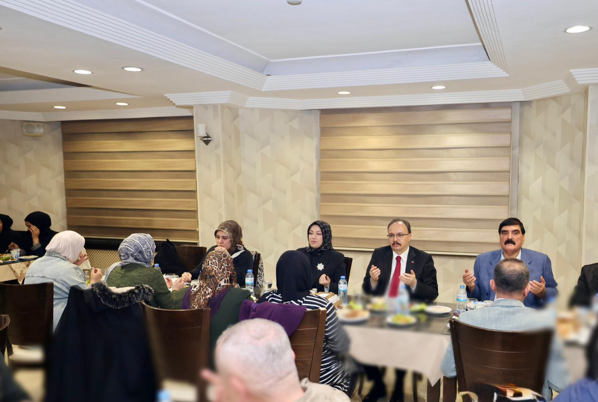 Siirt Valisi ve Belediye Başkan Vekili Kemal Kızılkaya, Roman vatandaşlarla